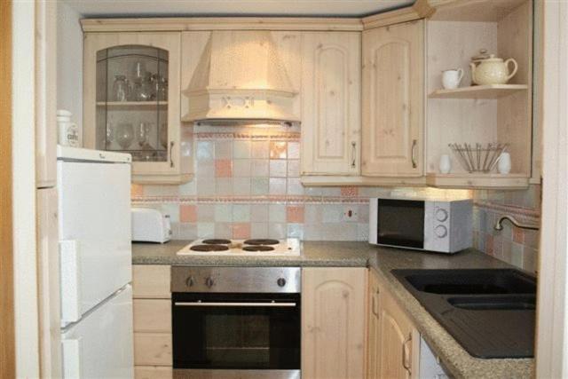 Robertsbridge Retreat At Cornhill Self Catering Apartments Стая снимка